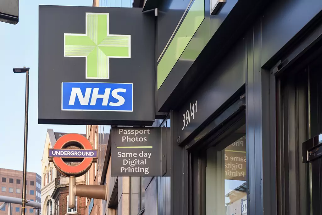 How to Register as a Pharmacist in the UK